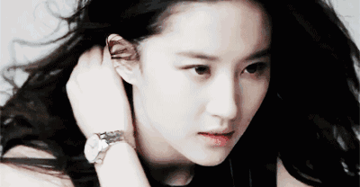 刘亦菲这样穿也是大象腿?别再这样穿裤子啦!