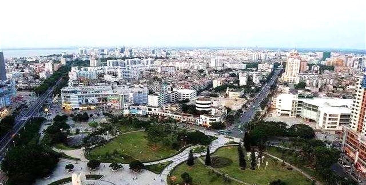  南宁@广西3个经济发展最好的镇，一个隶属于南宁，一个隶属于柳