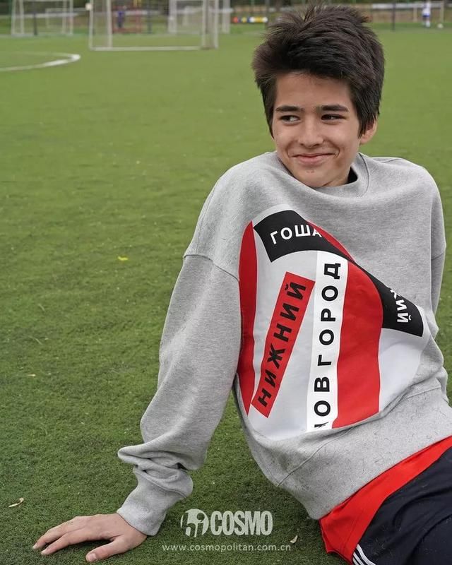 时髦办｜我必须穿最fashion的运动装看我“男票”踢球