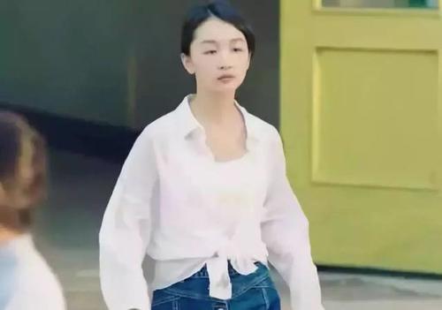 如何才能像周冬雨一样变得时髦？