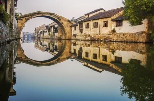 世界上最“幸福”的国家，半夜还能在外撸串，美国人：好羡慕！