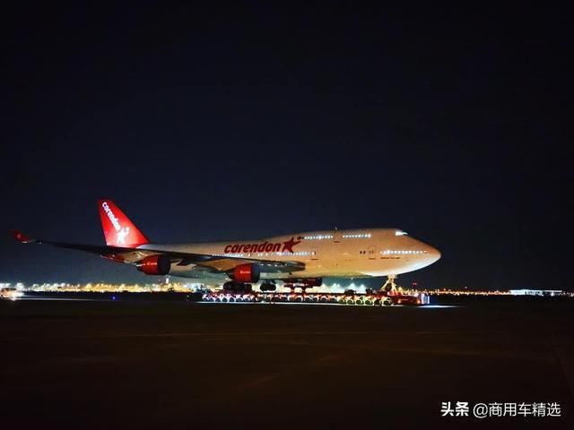 如何将波音747安全的送到酒店？看看Mammoet 1060马力SPMT的威力