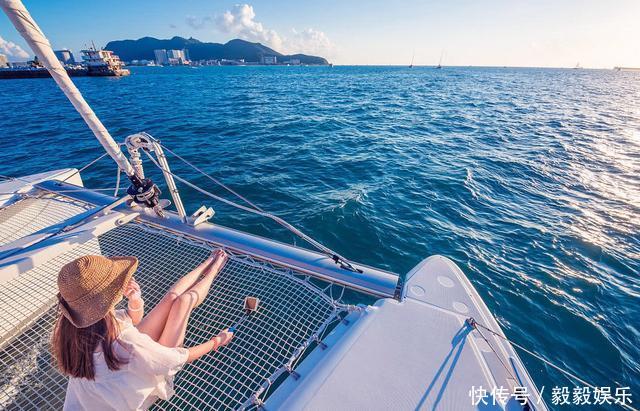 我国最适合“避寒”的城市，人均工资不到两千，看到车牌后笑了