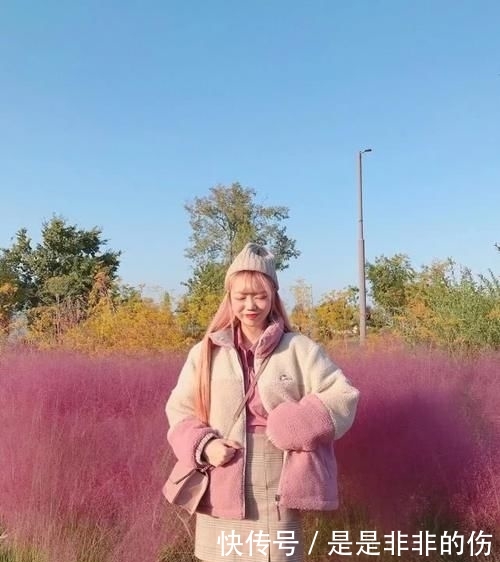 「把女生们」上班到底穿什么?这几款单品配裙子后,女老板见了都要照着穿