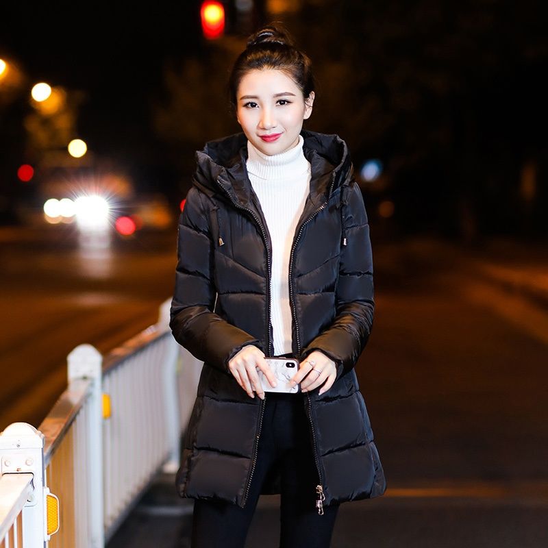 矮个尽量少穿过膝大衣，瞧瞧秋天新出棉服，上身保暖洋气又实惠