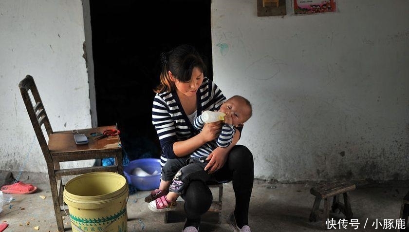 农村怪象: “伪寡妇、留守妇男”越来越多, 为何? 都不出去赚钱吗