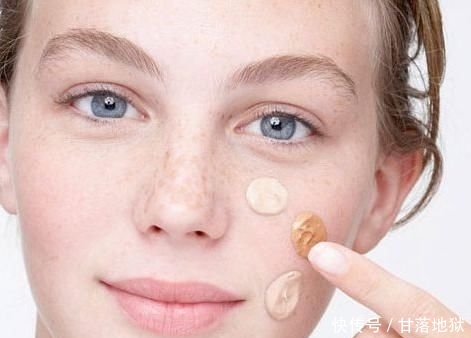 「化妆」BB霜别直接用手擦!正确的方法应该是这样的,妆容特自然