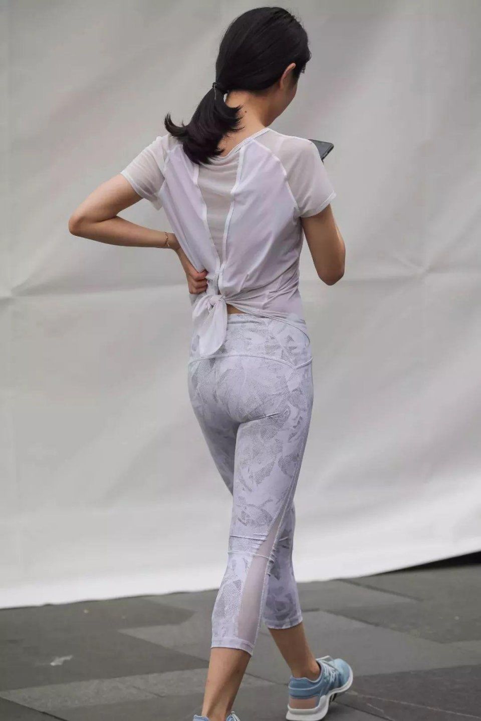 街拍:清纯可人，素颜女神说的就是她!