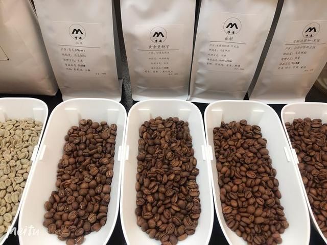  『化身』领队化身直播小姐姐 地接社成特产供货商，后疫情时代 旅游人的坚守