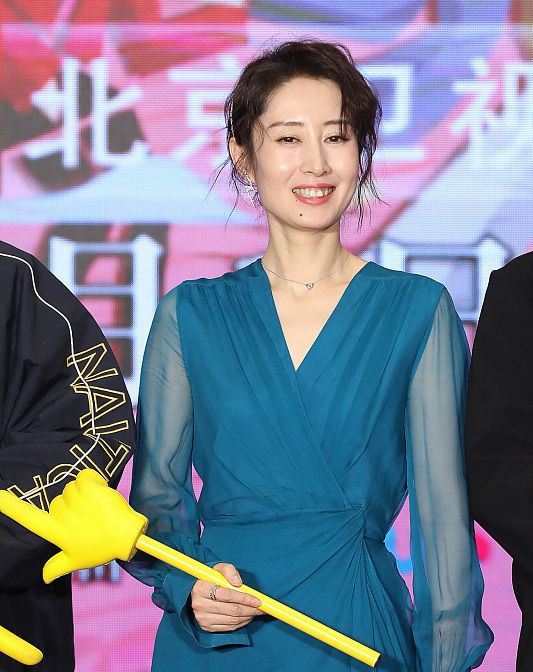 【一鸣惊人】她在最红时嫁给富商,离婚后为女儿复出,再次一鸣惊人