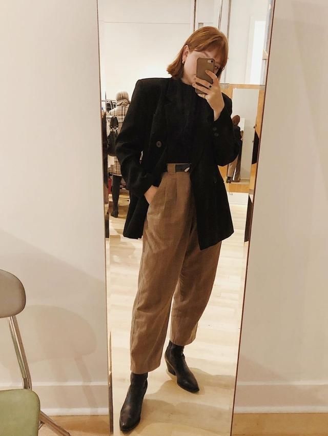  色毛呢大衣■大龄微胖女人春季怎么穿显瘦？跟着这位微胖博主学，你也是女神