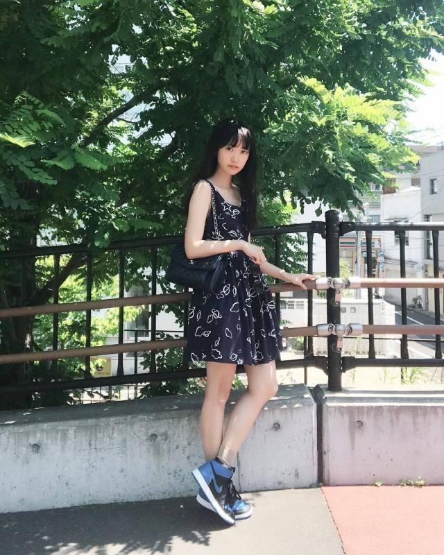 身高只有153cm也能当模特，只因穿衣实在太好看!