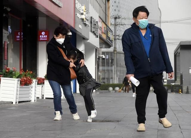  『北京』北京局地阵风10级以上