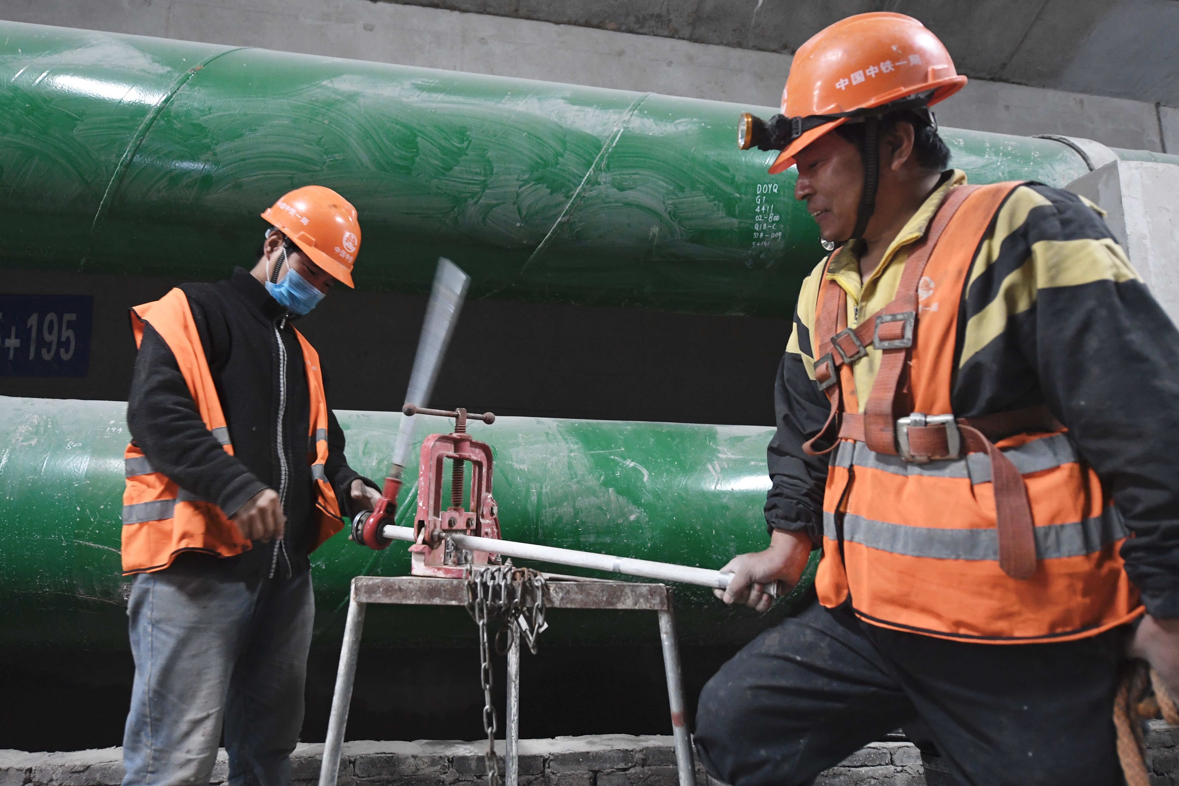  管廊■北京冬奥会延庆赛区“生命线”综合管廊今日正式投入使用