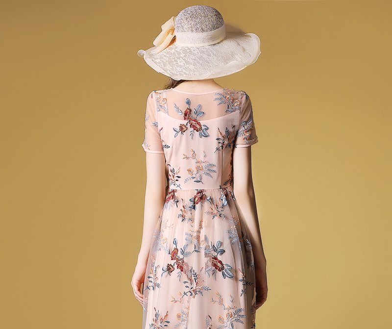 中国造“A字裙”火爆来袭，穿着和老公去度假，便宜美的仙女一样