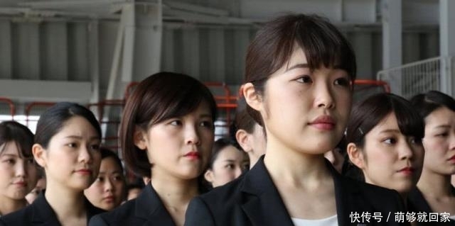  #招待#乘坐日本头等舱，空姐是怎样招待乘客的？