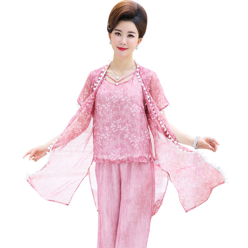 女人40岁以后可以这样穿,显优雅阔太太范,让别人都羡慕