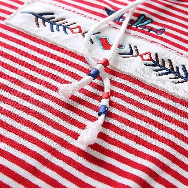 天渐凉别穿裙子，这些卫衣显年轻又好看，四五十女人秋天穿美了