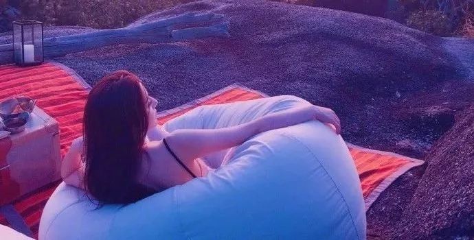 迪丽热巴慢游全世界正片出炉，每一个画面都美到窒息!!