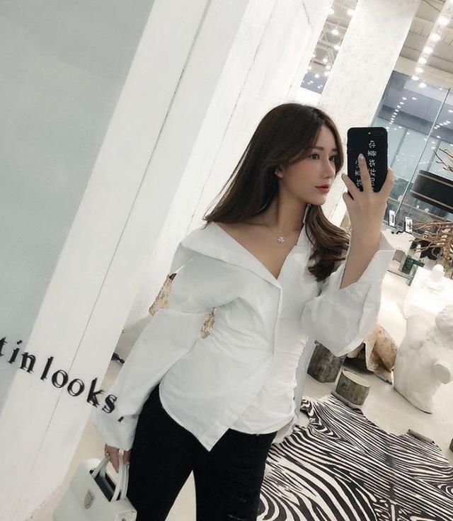 高挑身材气质美女,怎么穿都漂亮!