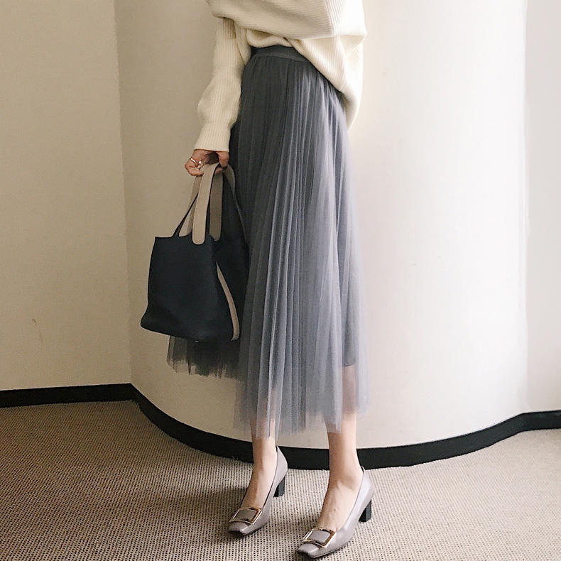 常穿半身裙，灵动飘逸又不失优雅，演绎别样风情！