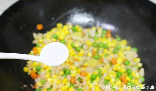 「田园」河虾炒时蔬,鲜掉眉毛的田园菜,颜色丰富很下饭