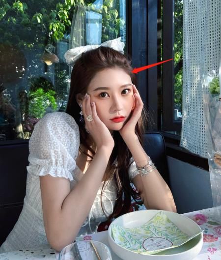  『整体』温婉为何一直用头发挡额头？当她把刘海掀上去后，拉低了整体颜值
