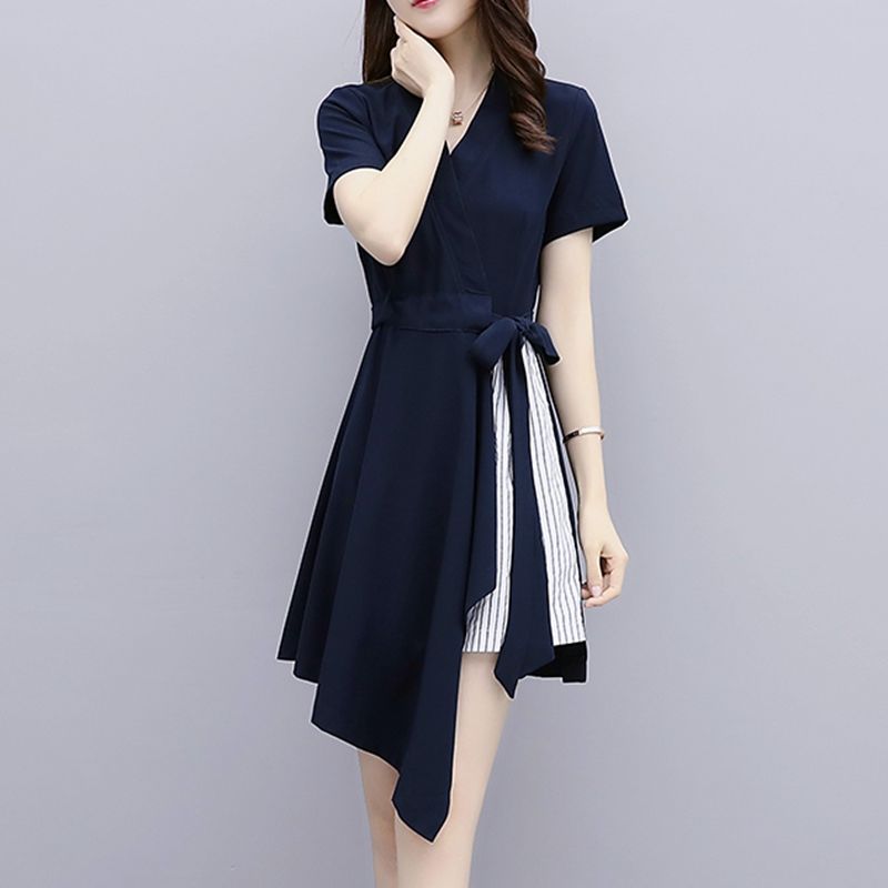 新出一种美，令男神人挪不开眼，妩媚娇艳齐一身，简直美的太疯狂