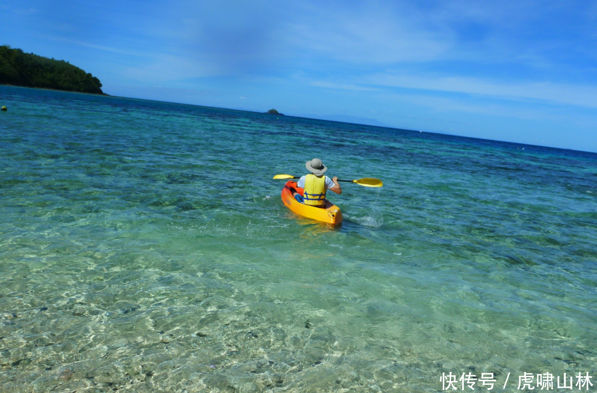 世界上唯一男人能穿裙子的国家,对中国免签,但不能带苹果入境!