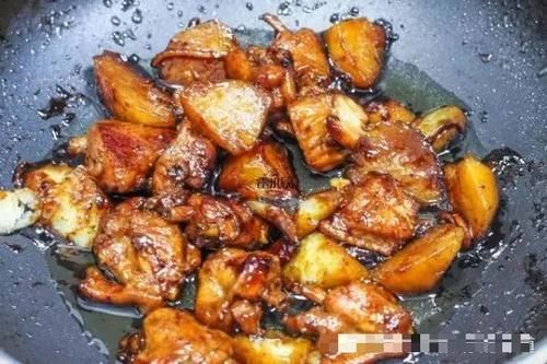  「春天」春天就别吃白菜了，它的维生素比白菜高3倍，只要一块多钱一斤！