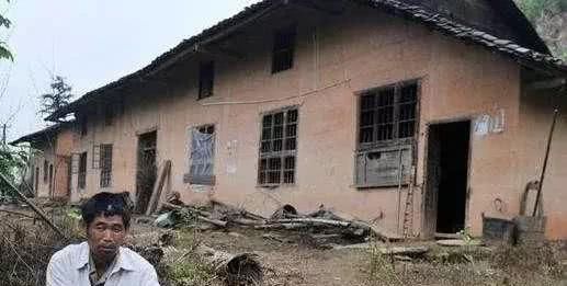 农村户口没有宅基地，想用农田盖房，但村干部不签名，该怎么办？