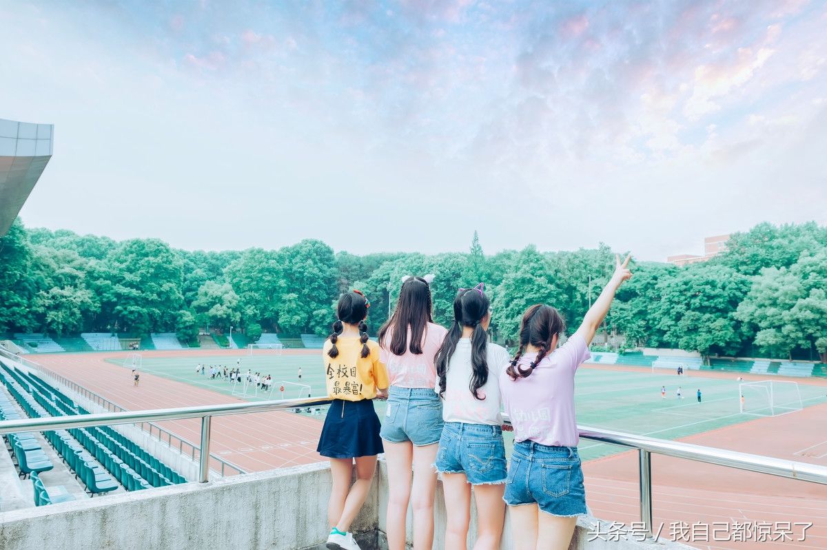 多少的笔墨败坏了心中的诗歌，多少的旅行破灭了理想的远方