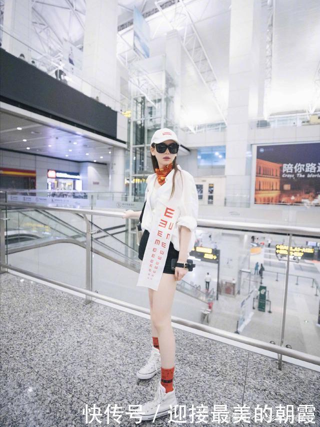 #女人#女人长期戴丝巾有什么好处很多人只觉得好看,别想歪这才是实情