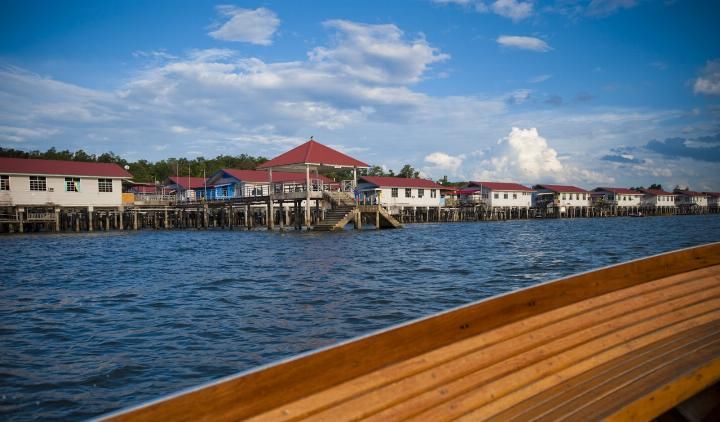  [医院]中国有个邻国，财富超迪拜，念书上医院不用花钱