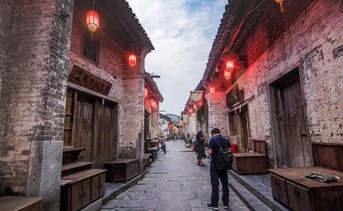 广西长寿县有座不知名古镇,有人嫌无聊,有人大赞原生态