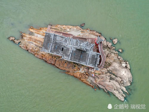 长江中这个700多年的“钉子户”，经历无数次洪峰，岿然不动！