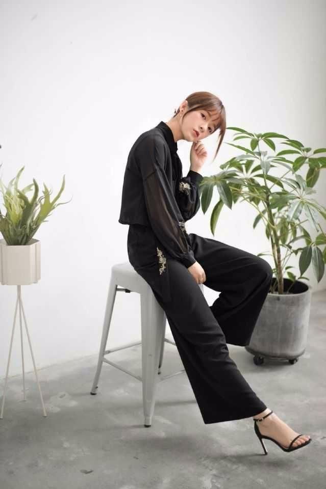 徐娇不仅穿汉服很美，穿上星空裙更是惊艳，秒变“成熟女人”！