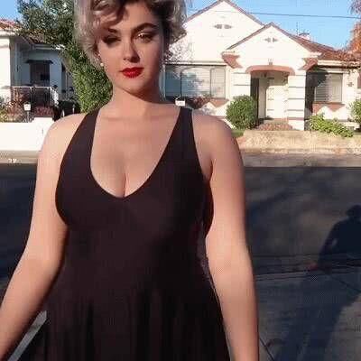 她拥有梦露的脸蛋杨贵妃的身材，网友:弥补了见不到杨贵妃的遗憾