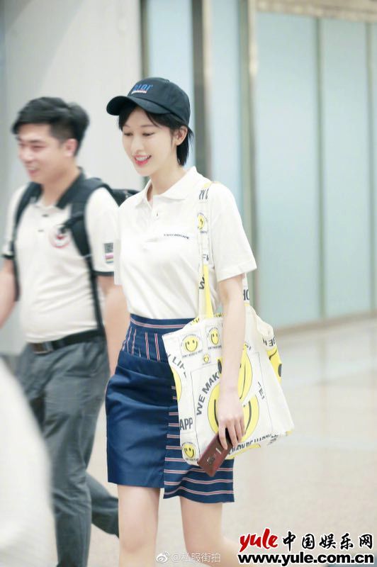 安利王张俪新宠上线 时尚又百搭的帆布包你们入了吗？