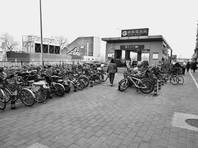 北京地铁垡头站终于开通 居民乐了