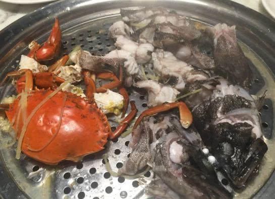 水煮海鲜时,用冷水还是热水?很多人都搞错了,