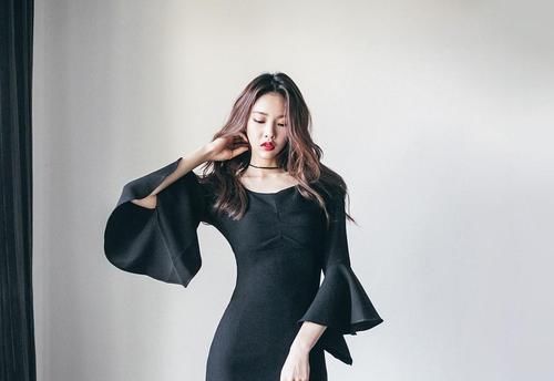  『顾盼』黑扇子连衣裙,潇洒的美少女,愿你失去顾盼多情