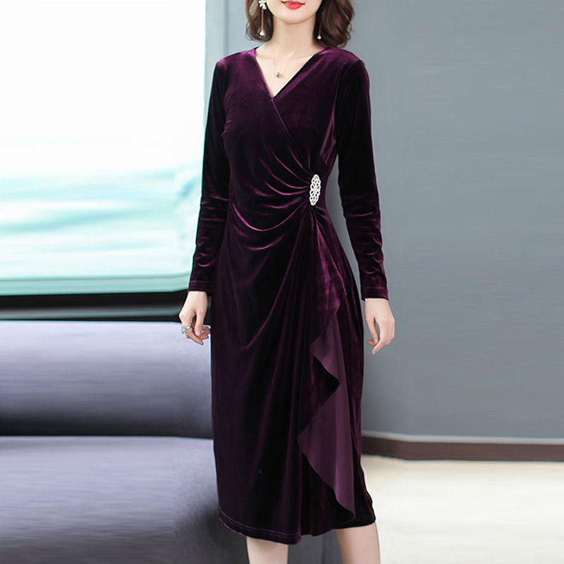 这酒红裙找了3天3夜，太好看了!款款精致，妈妈穿上减龄像30