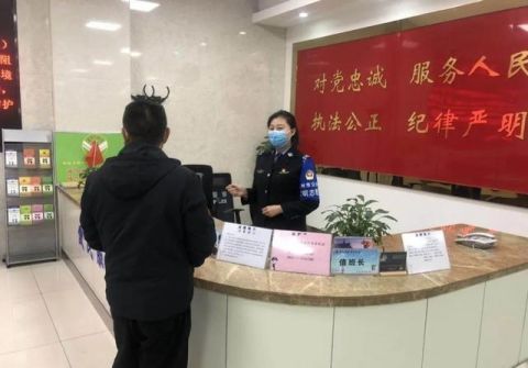  [全力]兰州公安出入境：全力做好“外防输入”，为百姓把好“出入关”