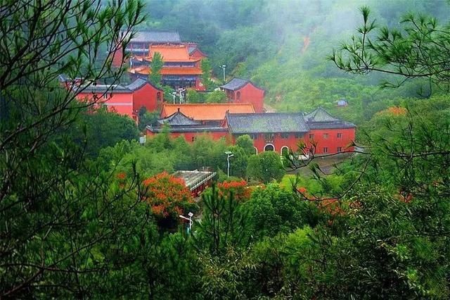  「日子」在湖北，想念寺院的这些日子，我们一起“云赏”春景