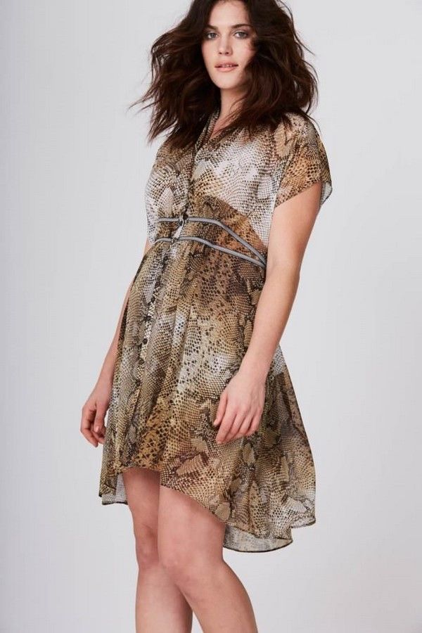 国外时尚博主:教你穿成个美丽妩媚身材劲爆女人味十足的小胖子