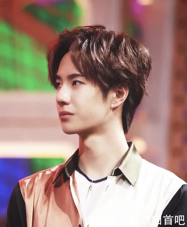 王一博带美合吃鸡截图曝光，两人疑似公开恋情，经纪人出面回应！