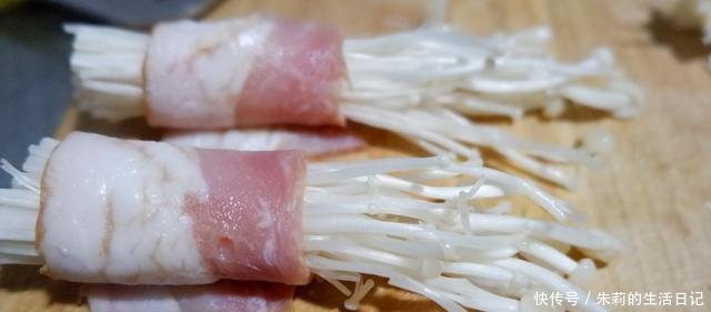『懒人』好吃又好做的懒人美味——培根金针菇卷的做法来啦