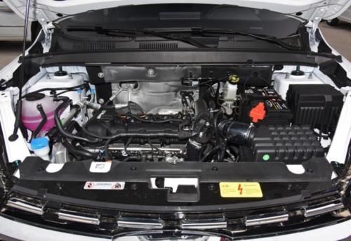 国产汽车@国产“七座”SUV，月销量过万，和哈佛H6平起平坐，8.88万