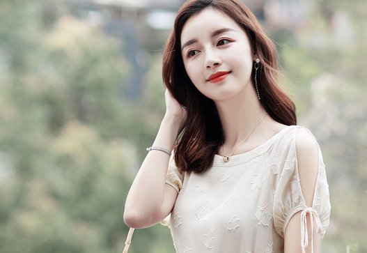 “流氓”连衣裙设计!让无数女人痴迷冷风“仙女裙”，显瘦超美嫩